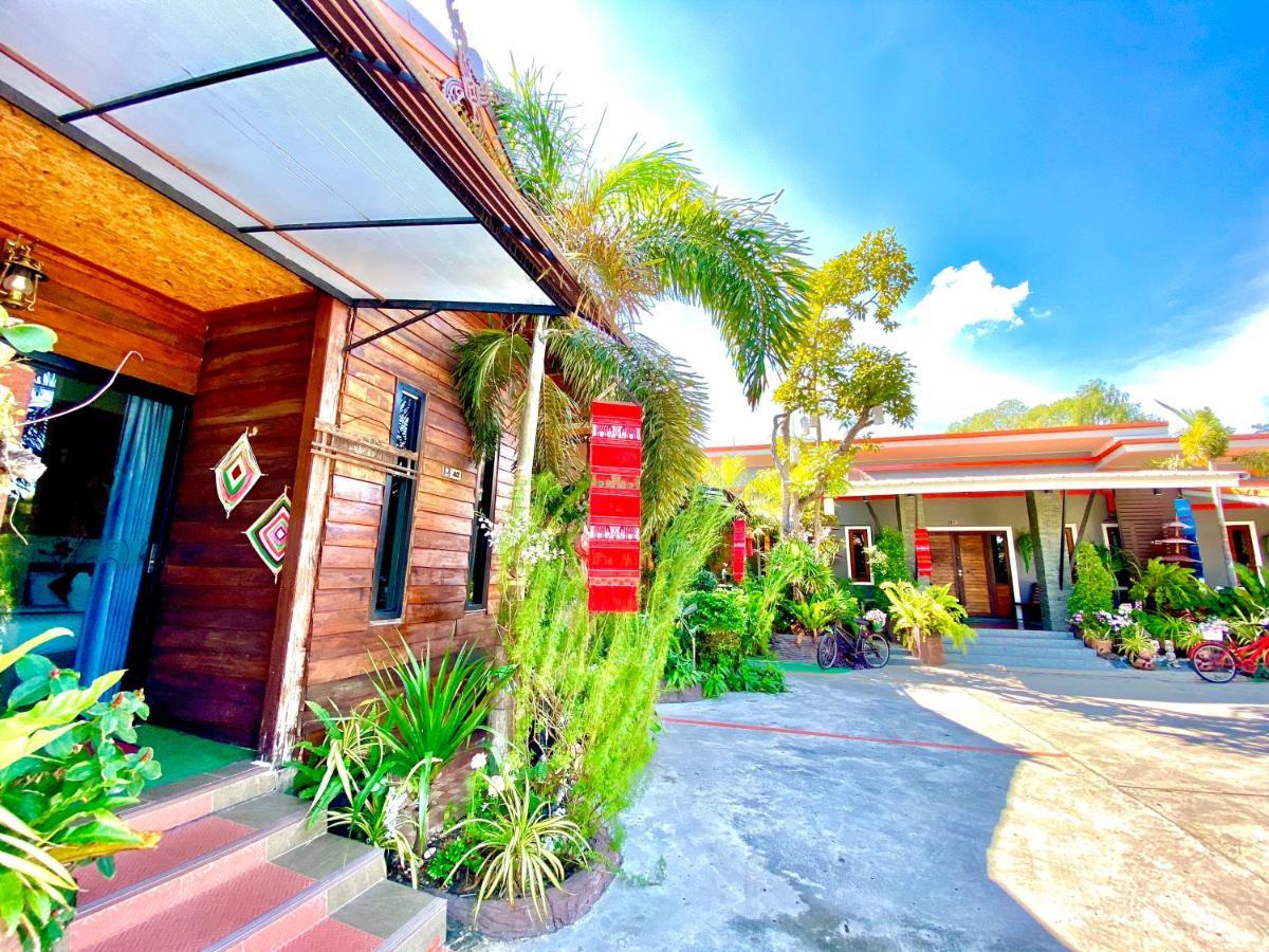 Khum Lanna Boutique Hotel Sisaket エクステリア 写真