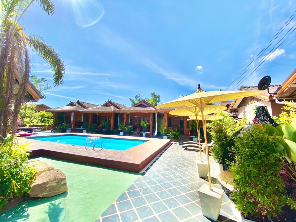 Khum Lanna Boutique Hotel Sisaket エクステリア 写真