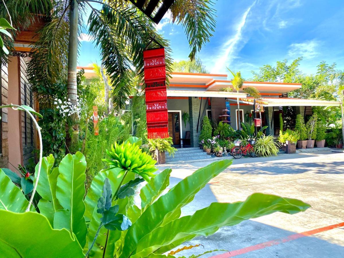 Khum Lanna Boutique Hotel Sisaket エクステリア 写真