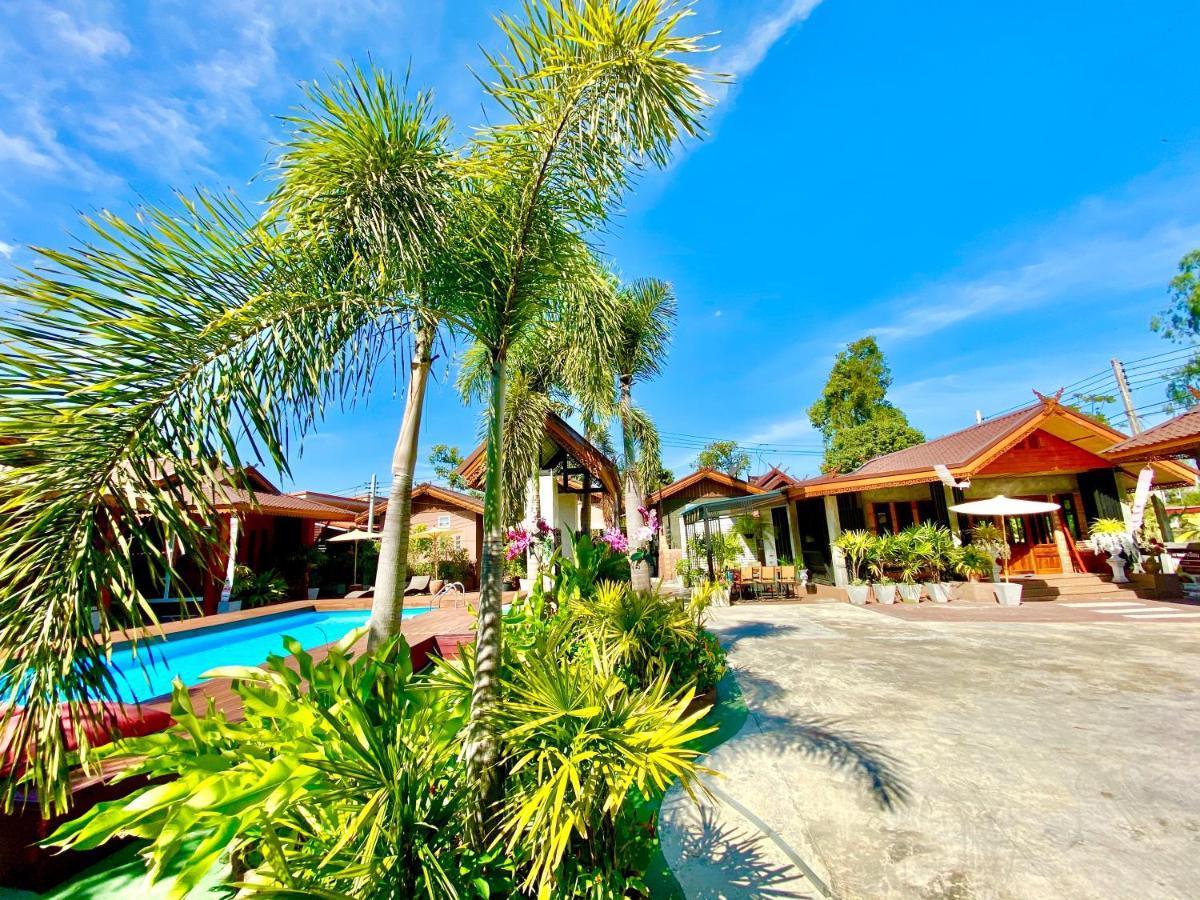 Khum Lanna Boutique Hotel Sisaket エクステリア 写真