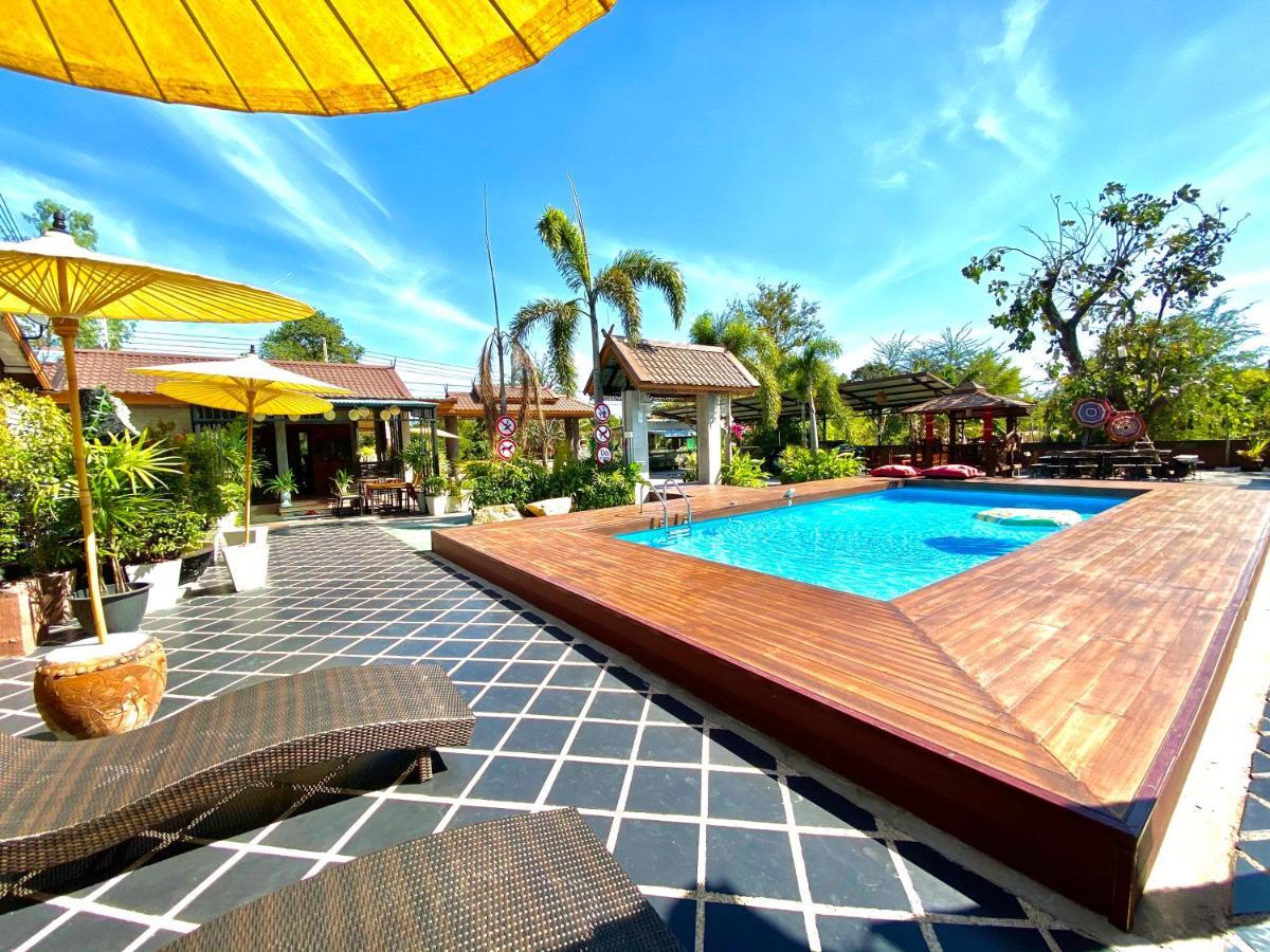 Khum Lanna Boutique Hotel Sisaket エクステリア 写真
