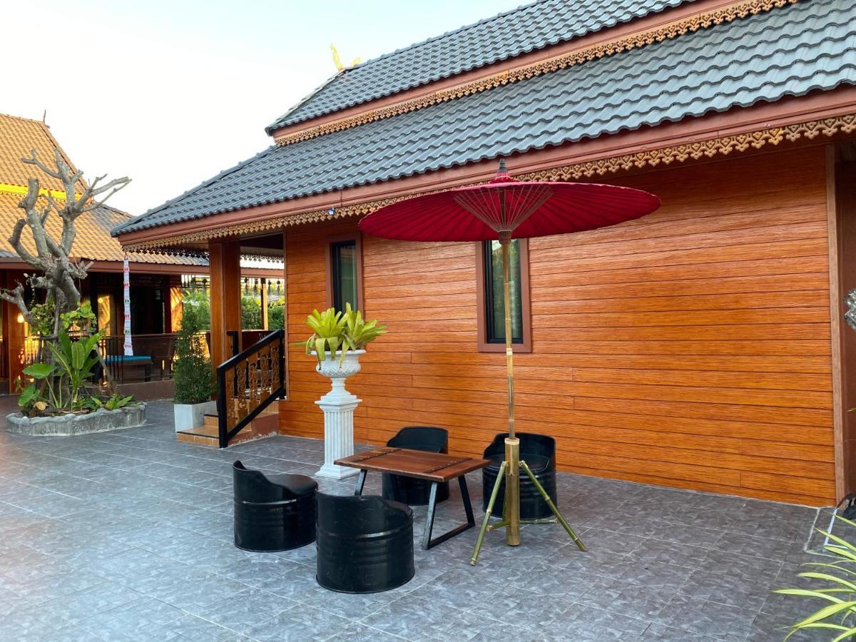 Khum Lanna Boutique Hotel Sisaket エクステリア 写真